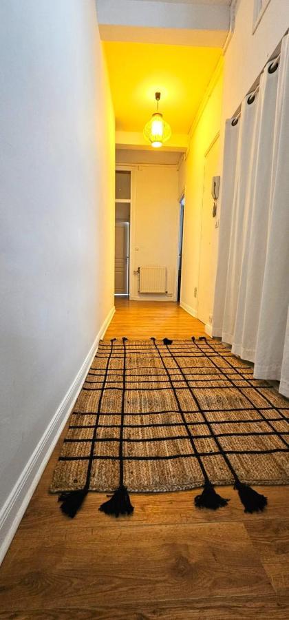 Aux Clefs Des Sacres - Le Barbatre Apartment Reims Bagian luar foto